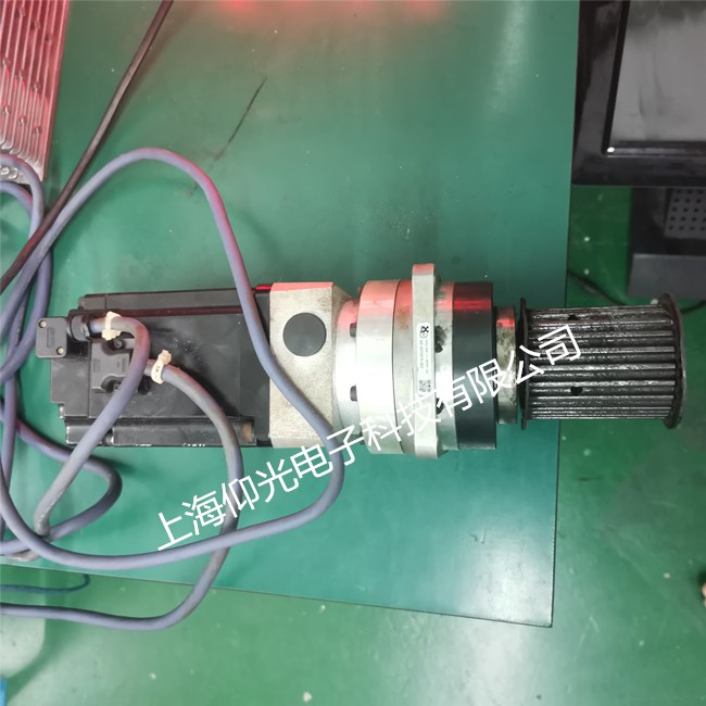 安川伺服電機(jī)維修SGMJV-08AAAHB61運轉(zhuǎn)無力卡死
