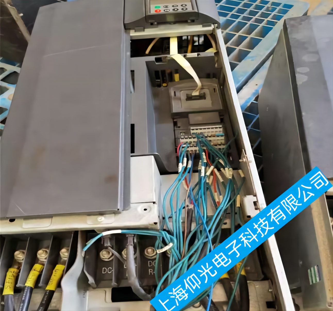蘇州物流行業(yè)西門(mén)子變頻器MM440報(bào)警F0022故障原因/上門(mén)服務(wù)